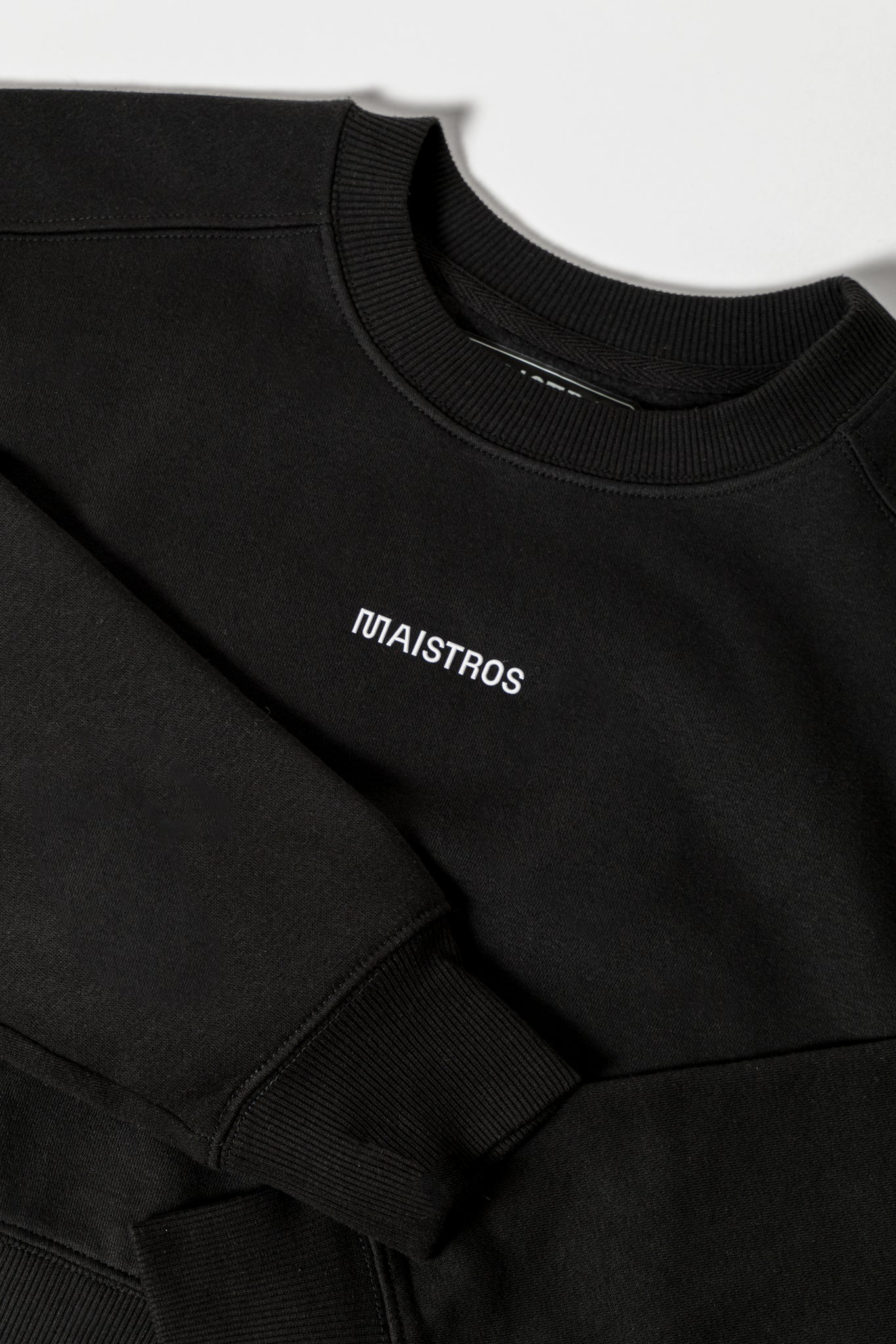 MAISTROS Black Sweater